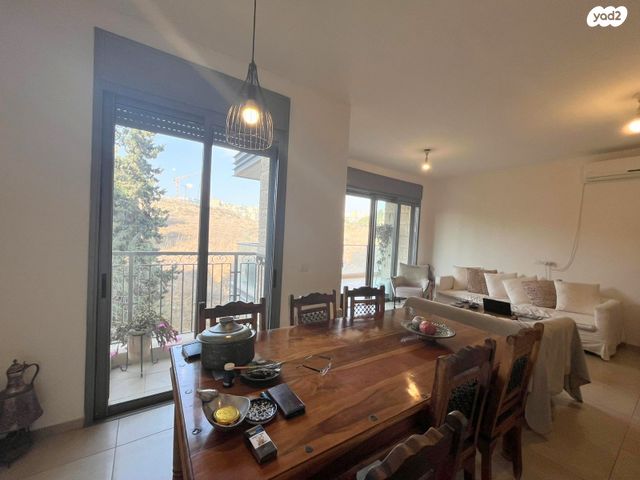 דירה, גרשון אבנר 6, ארמון הנציב, תלפיות מזרח, ירושלים