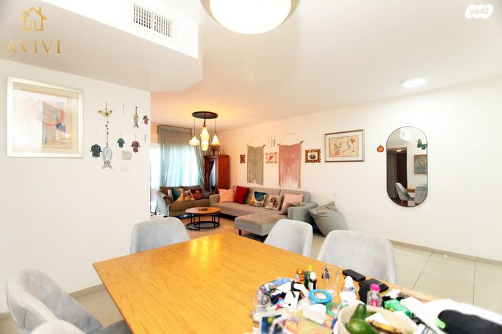 דירה, שדרות בגין 52, נוף הדר, כפר יונה