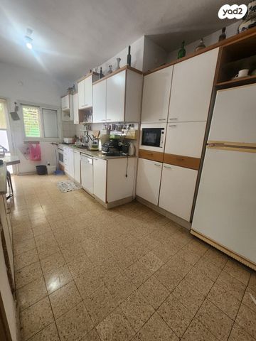 דו משפחתי, גולי דמשק, מרכז מזרחי, נס ציונה