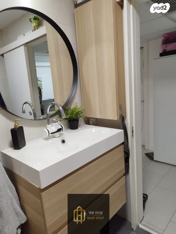 דירת גן, הכרמל 4, נאות יצחק רבין, רמלה