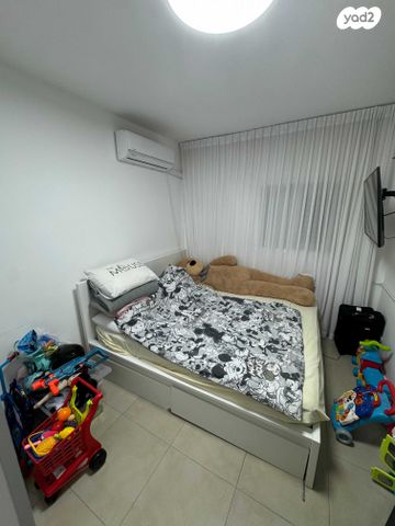 דירה, השר שפירא, דרום מערב ותיק, בת ים