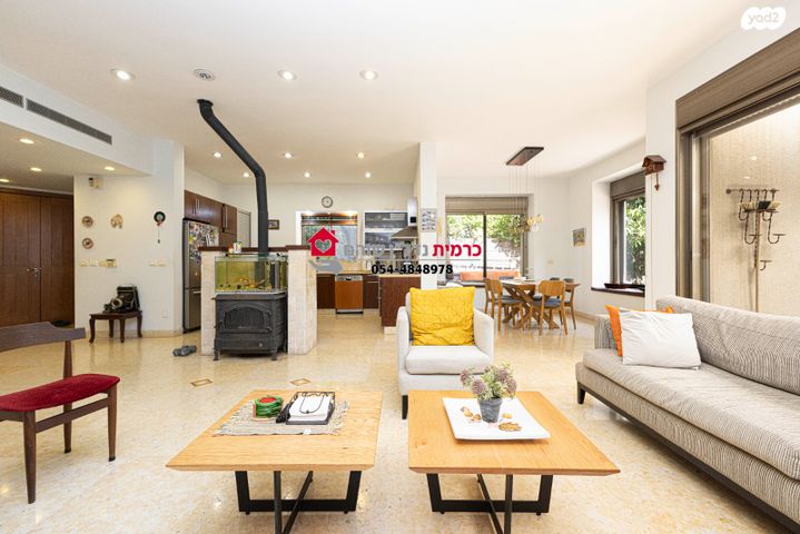 דו משפחתי, רקפות, שוהם