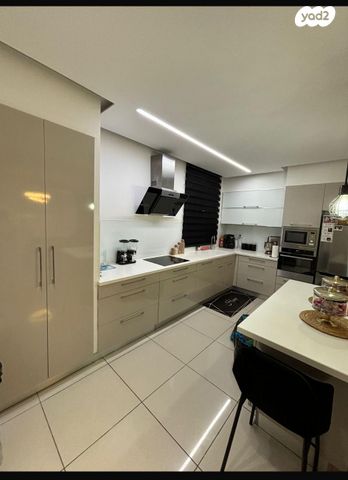 דירה, ישראל שוחט, נווה זאב, נאות אילן, באר שבע