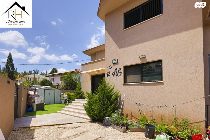 בית פרטי/ קוטג', הפרג, אורנית