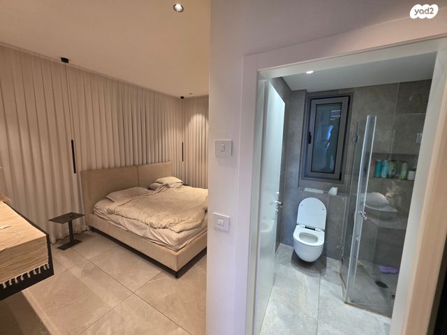 דירת גן, גן יבנה מערב, גן יבנה