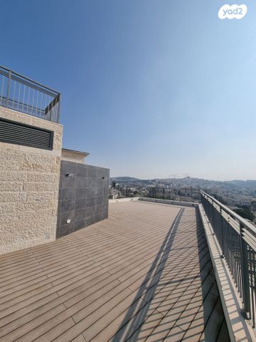 גג/ פנטהאוז, קנאי הגליל 9, קטמונים, ירושלים