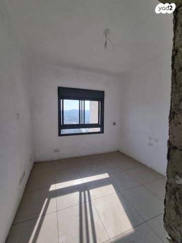 גג/ פנטהאוז, קנאי הגליל 9, קטמונים, ירושלים