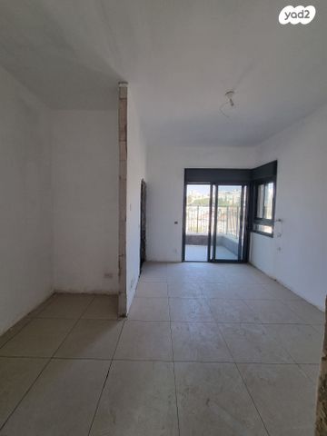 גג/ פנטהאוז, קנאי הגליל 9, קטמונים, ירושלים