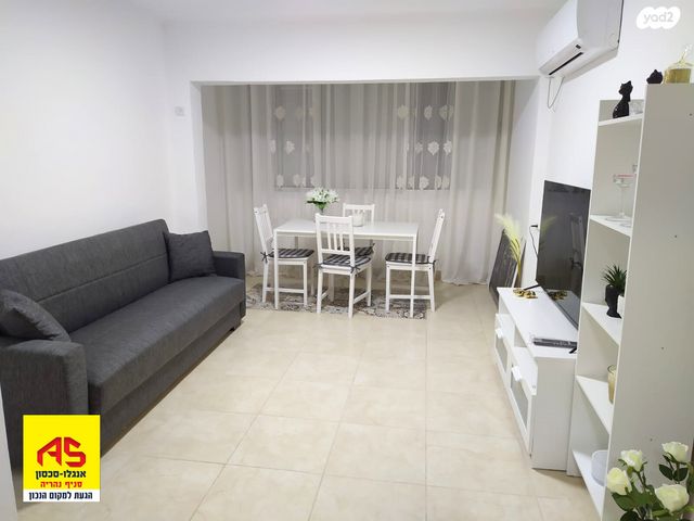 קיבוץ גלויות 