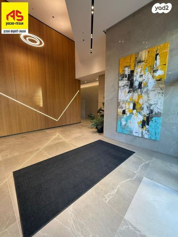 דירה, הרצליה