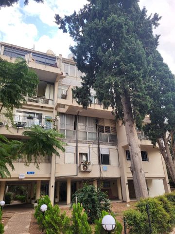 דירה, יצחק שדה, המושבה הגרמנית, חיפה