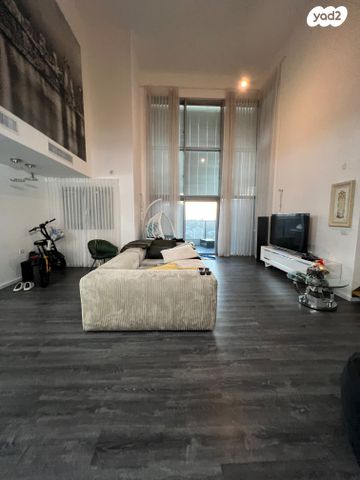 דופלקס, הצלע 5, נחלת גנים, רמת גן