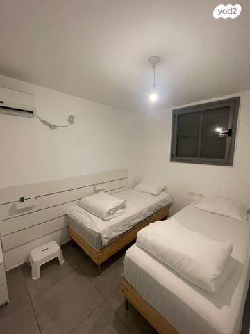 דו משפחתי, מגדל