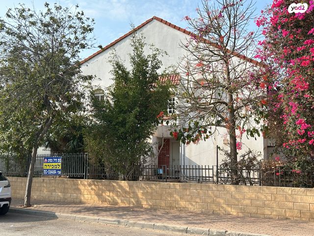 בית פרטי/ קוטג', רותם, גבעת האירוסים, נתניה