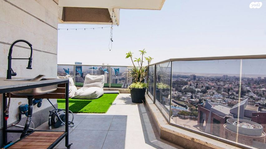 גג/ פנטהאוז, יצחק רגר, שכונה ב', באר שבע