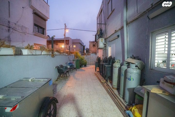 דירת גן, אחרון, קרית שלום, תל אביב יפו