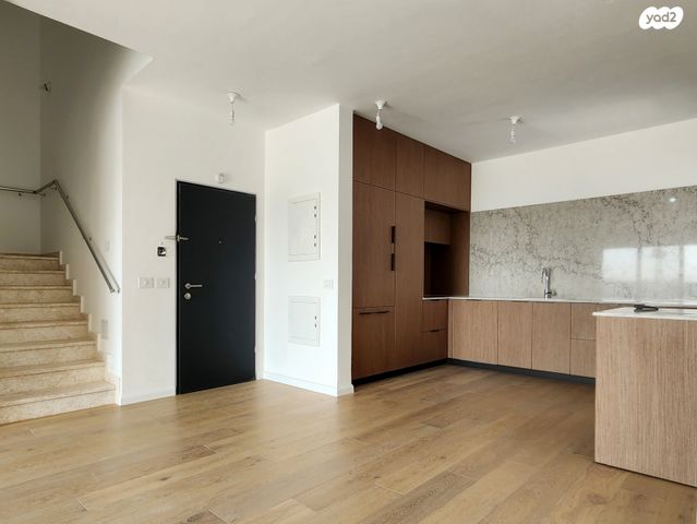 גג/ פנטהאוז, אבן שפרוט 12, הרצליה