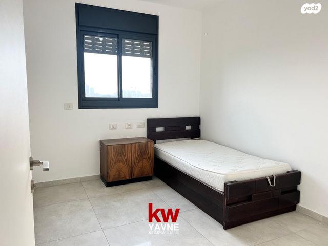 דירה, הכרמל 1, נאות שז"ר, יבנה