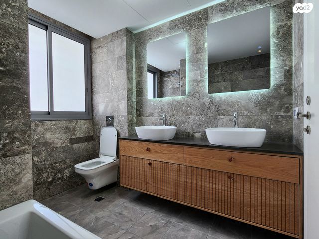 גג/ פנטהאוז, אבן שפרוט 12, הרצליה