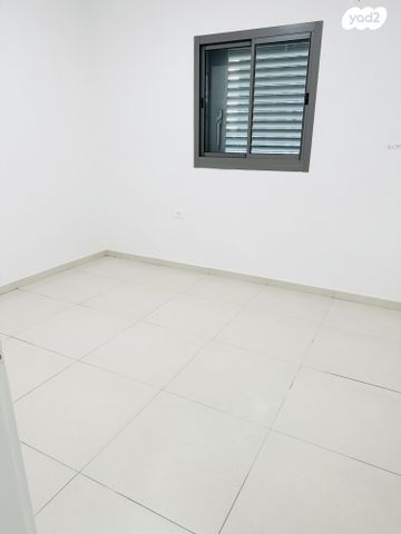 דירה, ענת גוב, צומת סביון, קרית אונו