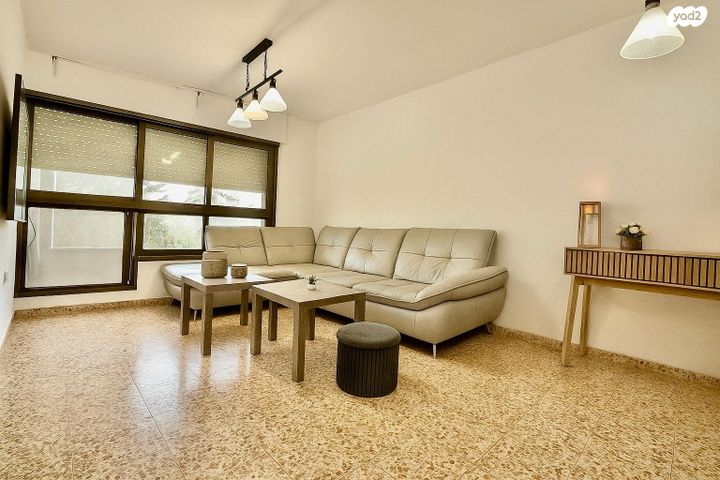 דירה, הורדים, רמות יצחק, נשר