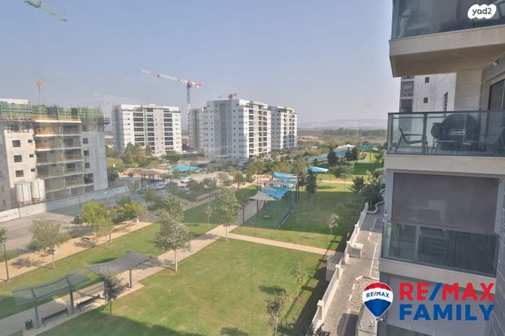 דירה, נעמי שמר 10, נאות אפק, אפקה, קרית ביאליק