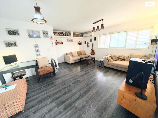 דירה, הפסגה 32, אריאל