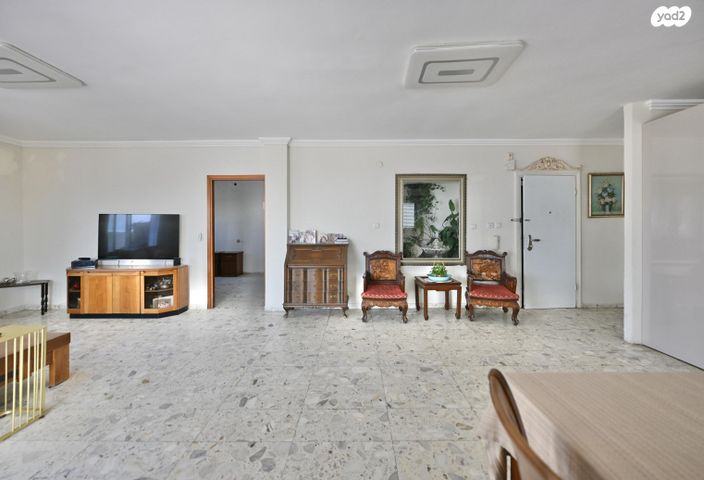 גג/ פנטהאוז, בית הערבה, קרית גנים, ראשון לציון