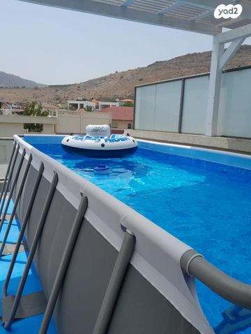 דו משפחתי, מגדל