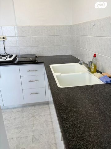 דירה, השלום, גבעת המורה, עפולה