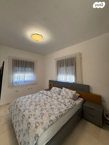 גג/ פנטהאוז, עמישב 1, חברת חשמל, גבעתיים