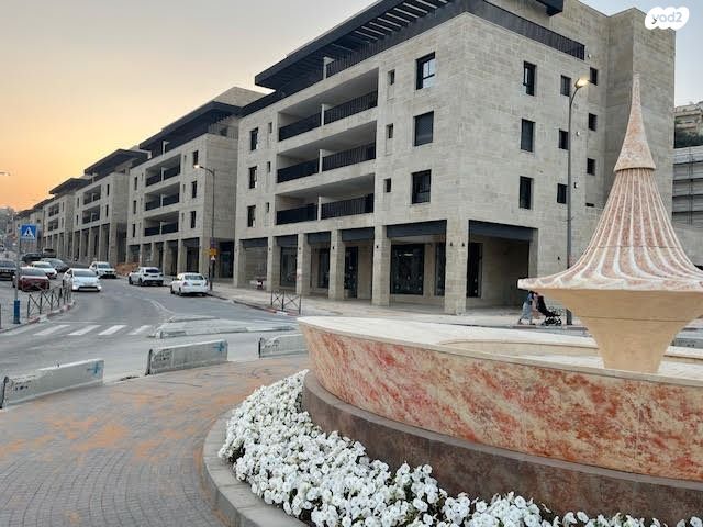 דירה, יצחק ארנסט נבנצל, מורדות ארנונה, ירושלים