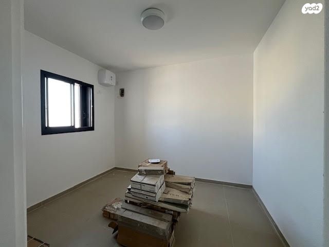 דירה, יצחק ארנסט נבנצל, מורדות ארנונה, ירושלים