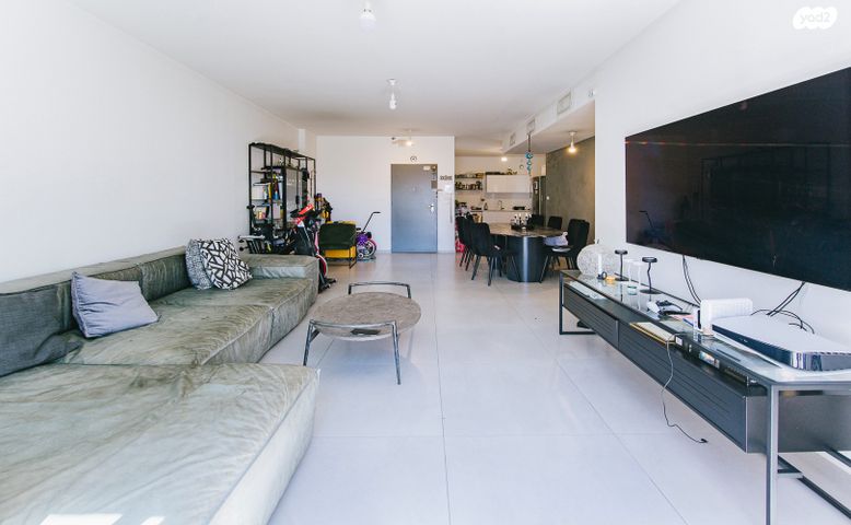 אליהו בן חור 12