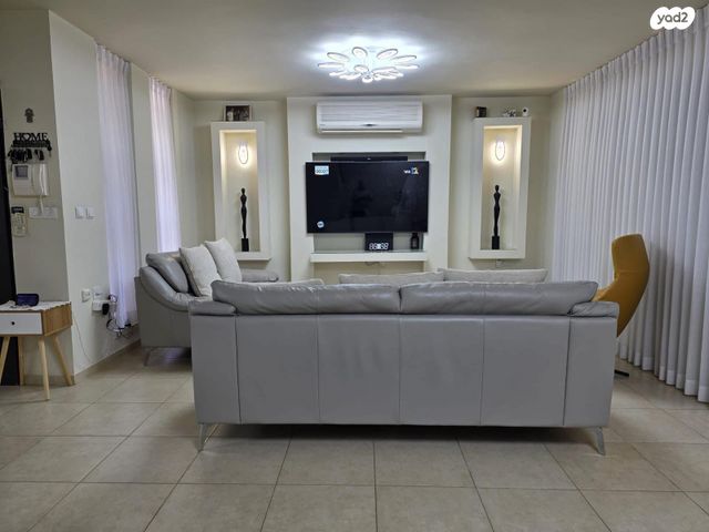 בית פרטי/ קוטג', הדגן, גן יבנה מערב, גן יבנה