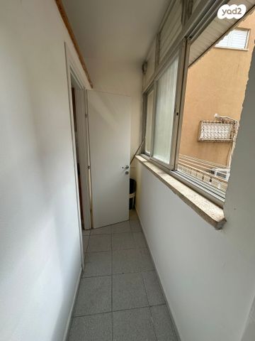 דירה, הרצליה