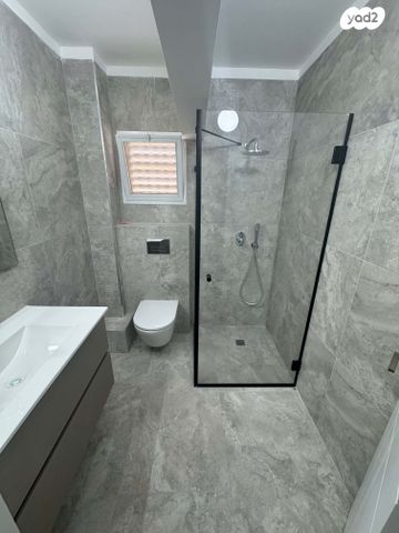 דירה, שדרות רוברט סולד 26, קרית ים  א', קרית ים