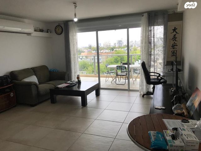 שדרות תל חי 