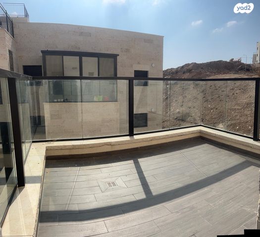 דירה, המגרסה, מבשרת ציון