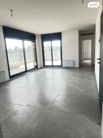 דירה, המגרסה, מבשרת ציון