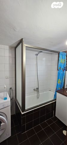 דירה, ביכורים 38, מרכז הכרמל, חיפה