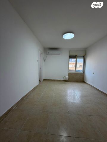 דירה, שדרות דגניה 57, קרית חיים מערבית, חיפה