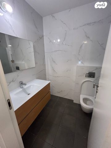 דירה, גאולה, תל אביב יפו