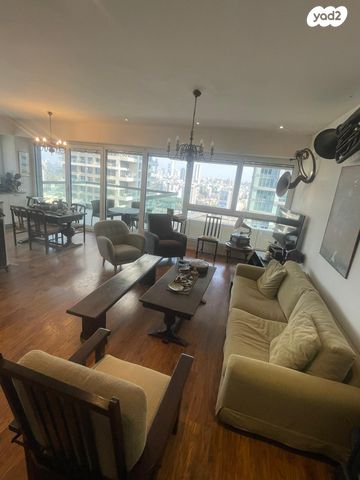 ניסים אלוני 17