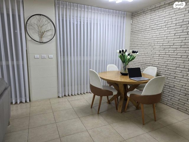 בית פרטי/ קוטג', הדגן, גן יבנה מערב, גן יבנה