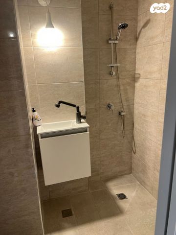 דירה, הזית, כרמיאל