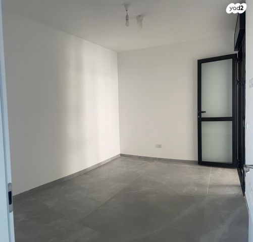 דירה, המגרסה, מבשרת ציון