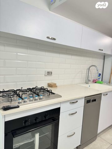 דירה, הרב יצחק ידידיה פרנקל, פלורנטין, תל אביב יפו