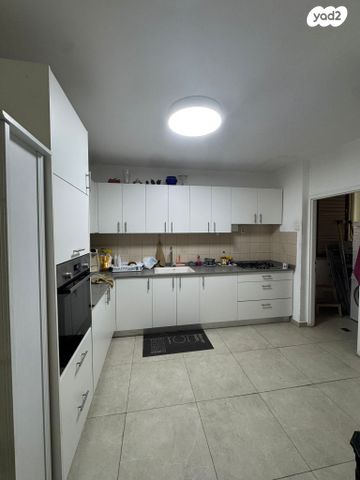 דירה, פנקס 76, הצפון החדש - כיכר המדינה, תל אביב יפו