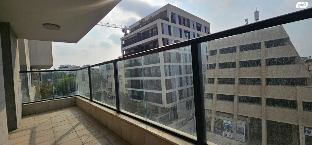 דירה, הרב אוורבוך, הדר, רמת השרון